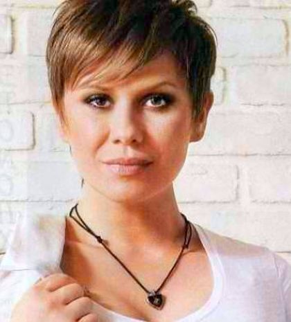 Δείτε την Κατερίνα Καραβάτου δίχως ίχνος μακιγιάζ!