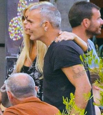 Κατερίνα Καινούργιου: Αντί για τον Σαμαρά φίλησε τον… Ρόκκο!