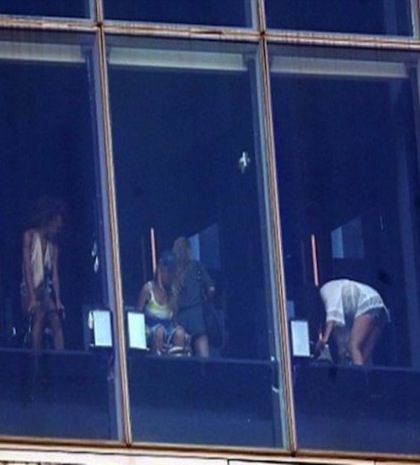 Aπίστευτο: Τουαλέτες ξενοδοχείου σε… κοινή θέα (pics)