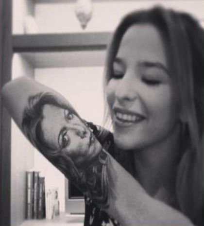 Εριέττα Κούρκουλου: Έκανε τατουάζ το πρόσωπο της μητέρας της