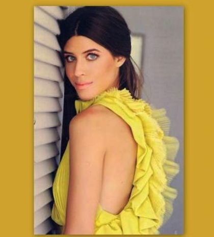 Αυτή είναι η αδερφή της Demy!