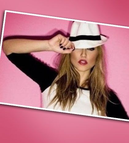 Η Πηνελόπη Αναστασοπούλου «καταγγέλλει» μέσω twitter της!