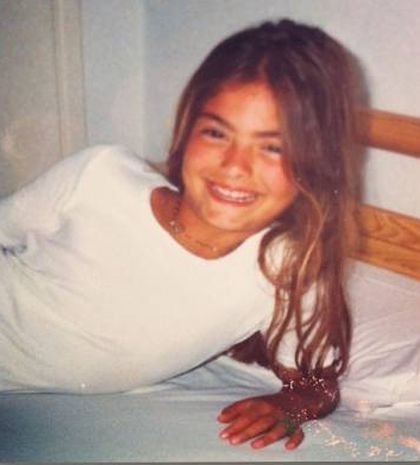 Σας θυμίζει κάποια το κοριτσάκι;