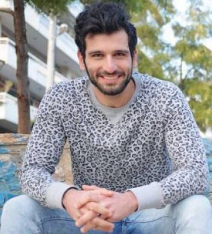 Μιχάλης Καμπουράκης: Κλέβει καρδιές και διεθνώς