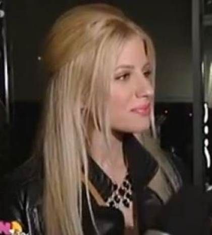 Η Αραβανή απαντά στις "μπηχτές" του Λιάγκα και της Γερμανού για τη σχέση της με τον Ηλία Βρεττό!