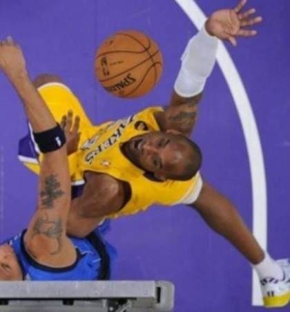 Λος Άντζελες Λέικερς: «Μάγεψε» ο Κόμπι (photos+videos)