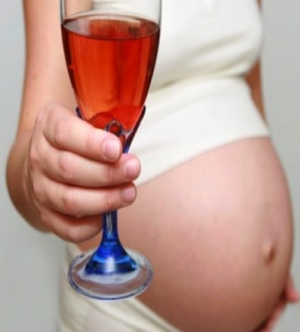 Νέα έρευνα: Η κατανάλωση αλκοόλ κατά την εγκυμοσύνη επηρεάζει το παιδί μέχρι και τα εννέα του χρόνια!