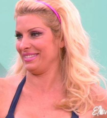 Η Μενεγάκη βρήκε τον Βίκτωρα και χαμογελά ξανά