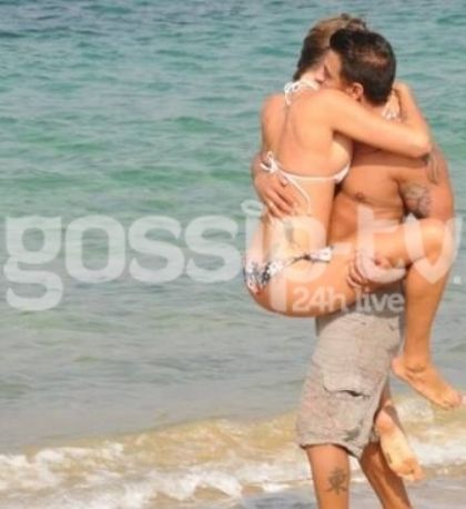 «Μύκονος Alert»: Δεν κρατιούνται οι νιόπαντροι…