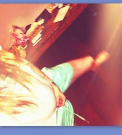 Σοφία Καρβέλα: Φούσκωσε αρκετά η κοιλίτσα της