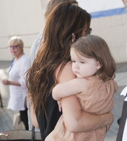 Harper Seven & Victoria Beckham: Τα κορίτσια της οικογένειας κάνουν βόλτες στο Μανχάταν
