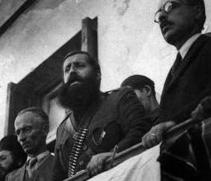 Σαρώνει στο διαδίκτυο η φωτογραφία που απεικονίζει τον Άρη Βελουχιώτη!