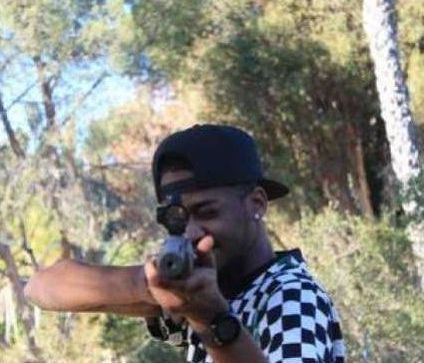 «Εκατό retweets και θα πυροβολήσω κάποιον»