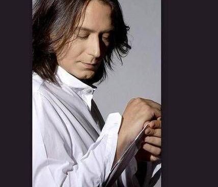 Γιάννης Κότσιρας: «Φοβήθηκα ότι θα χάσω τον Γιάννη. Σκέφτηκα να σταματήσω το τραγούδι»