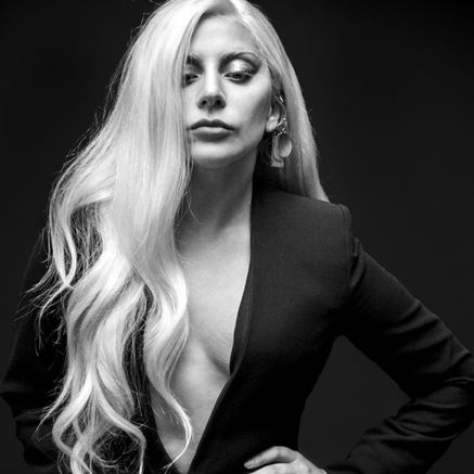 Lady Gaga: «Ο βιασμός μου με άφησε με μετατραυματικό στρες»