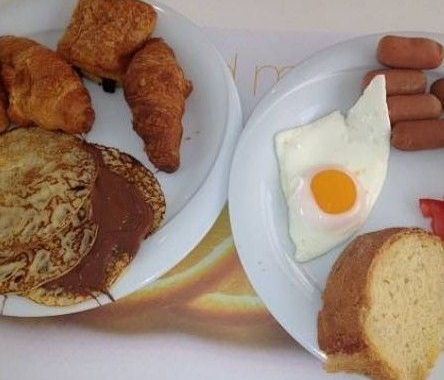 Ποια παρουσιάστρια έφαγε αυτό το πλούσιο πρωινό!