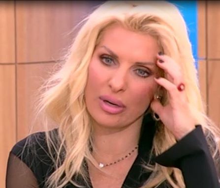 Η εξομολόγηση της Ελένης: «Προσπαθώ να μην το δείχνω, γιατί…»