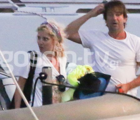 Ελένη Μενεγάκη: Όλα τα καλοκαίρια της με τον Μάκη! (φωτό)