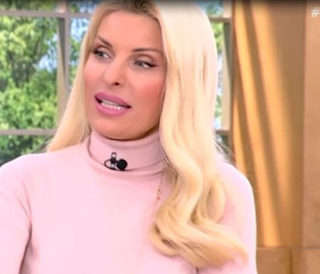 Eλένη: Η φωτό με τα παιδιά της να στολίζουν το δέντρο και η αποκάλυψη…