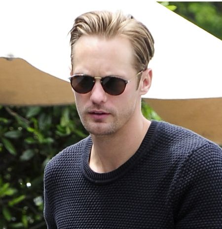 H αβάσταχτη μοναξιά του Alexander Skarsgard!
