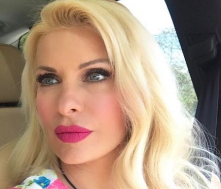 Ελένη Μενεγάκη: Η συμβουλή σε φίλη της, η ταυτότητα και η… ηλικία!