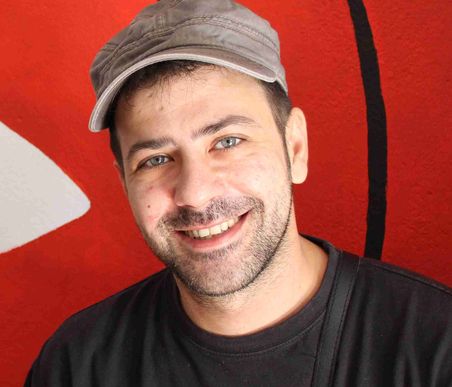 Πέτρος Μπουσουλόπουλος: Εγκατέλειψε την Αθήνα – Δείτε πού βρίσκεται και τι κάνει σήμερα (video)