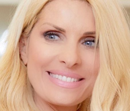 Μενεγάκη: Οι παιδικές αναμνήσεις που μοιράστηκε follower με την παρουσιάστρια και το μήνυμά της