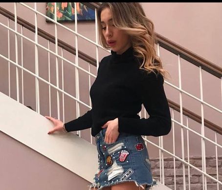 Το καυτό τσιφτετέλι της Αθηνάς του Power of Love στον Λίβανο που μας άφησε με το στόμα ανοιχτό!