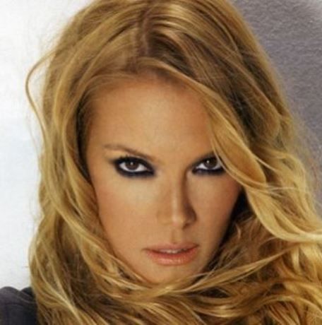 Βίκυ Καγιά: Μας δείχνει την κοιλίτσα της στον 8ο μήνα! (εικόνα)