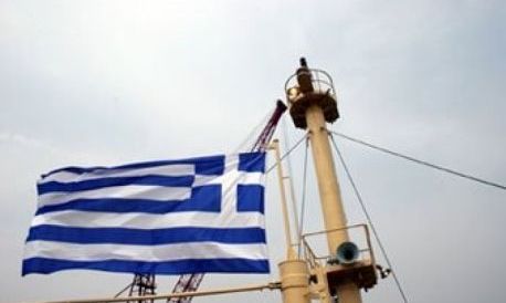 Η ελληνική ακτοπλοΐα εκπέμπει SOS