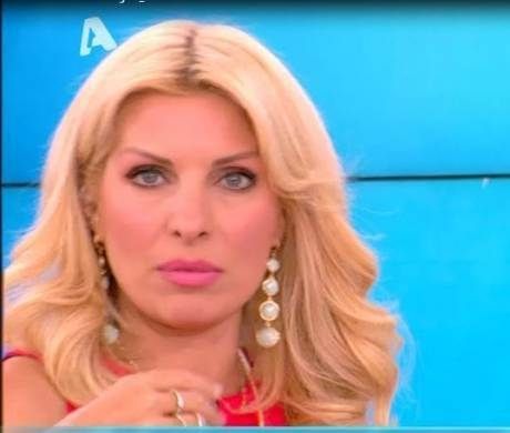 Το λάθος της Μενεγάκη και το τηλεφώνημα της μαμάς της!