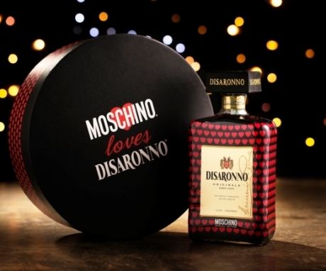 Το Disaronno και η Moschino ενώνουν τις δυνάμεις τους για καλό σκοπό