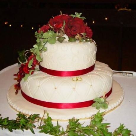 Γυναίκα παντρεύεται τον....