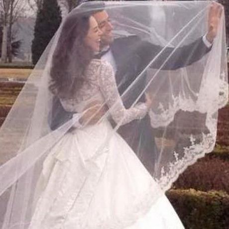 Η φωτογραφία γάμου που άναψε φωτιές…