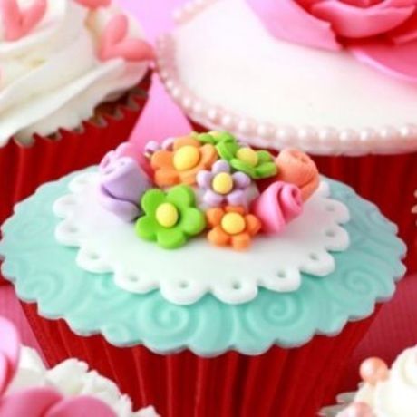 Φτιάξτε δική σας ζαχαρόπαστα για απίστευτες δημιουργίες!