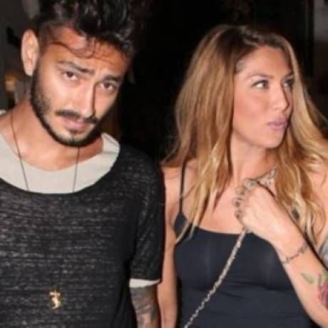 Ηλιάδη- Γκέντσογλου: Η selfie του ζευγαριού και η γκριμάτσα του ποδοσφαιριστή