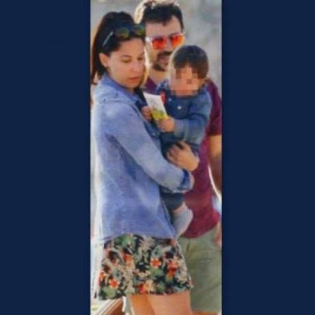 Παπουτσάκη – Πιλαφάς: Με το γιο τους στην θάλασσα!