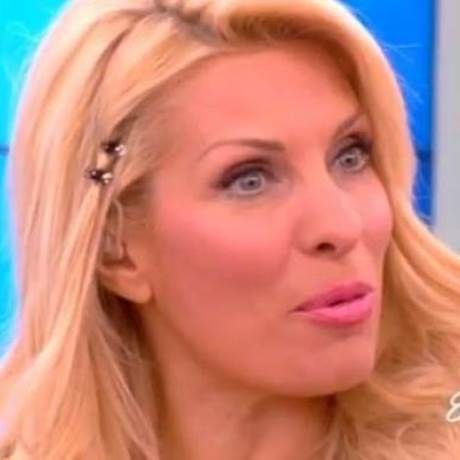 Η έκπληξη της Μενεγάκη όταν είδε στο στούντιο τον…