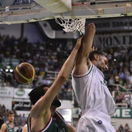 Σιένα: Το απίστευτο κάρφωμα του Ρες! (video)