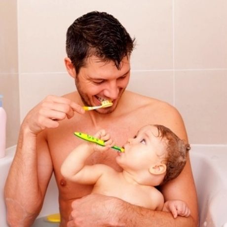 Ημέρα του Πατέρα: Τα 12 ζώδια εύχονται χρόνια πολλά!