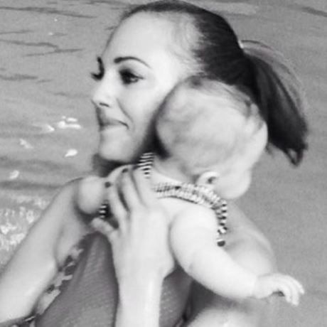 Η «Χουρέμ» μας παρουσιάζει την μονάκριβη αγάπη της! Tην κόρη της Λάρα!