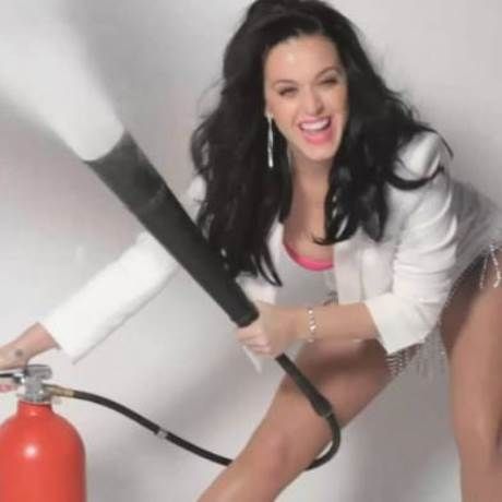 Katy Perry: «Η δόξα από μόνη της είναι αηδιαστική»