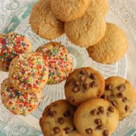 Η συνταγή που όλοι συζητούν τις τελευταίες εβδομάδες στο διαδίκτυο! Μπισκότα με 3 υλικά.