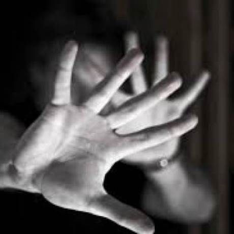 Πασίγνωστος ηθοποιός ομολόγησε ότι βίασε ανήλικα κορίτσια