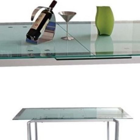 Δεν πάει ο νους σας τι πρέπει να κάνετε για να αστράψει το γυάλινο τραπέζι σας!