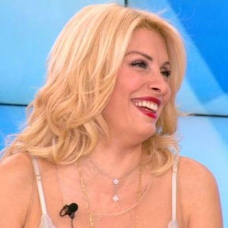 Η Ελένη έδειξε στη εκπομπή της φωτογραφία από την εφηβεία της