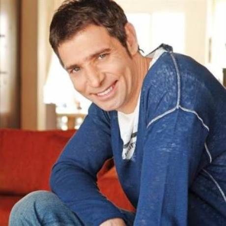 Θοδωρής Αθερίδης: «Ο έρωτας με την αγάπη είναι η νύχτα με τη μέρα»