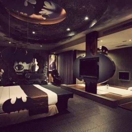 Batman Hotel για νύχτες δράσης! (PHOTOS)