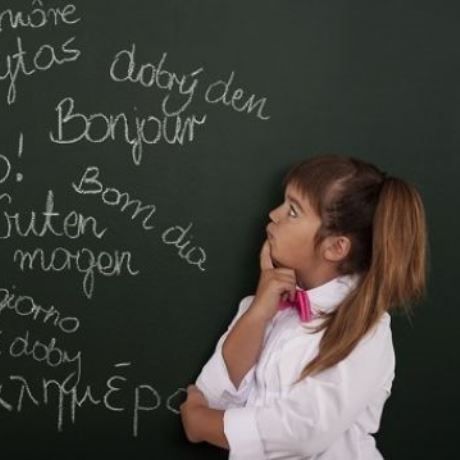 Τα παιδιά που μαθαίνουν δύο γλώσσες είναι πιο έξυπνα;