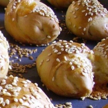 Συνταγή για σπιτικά κρουασανάκια με φέτα της «μαμάς»!